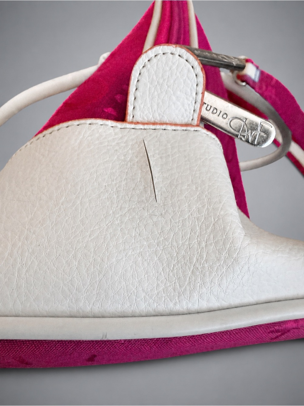Diane Von Furstenburg Travel Bag White Leather Trim Detachable Shoulder Strap - Picture 6 of 6
